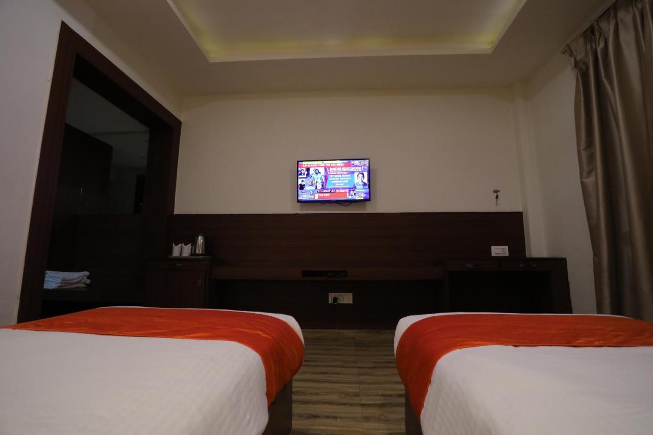 אגרה Hotel Marygold מראה חיצוני תמונה