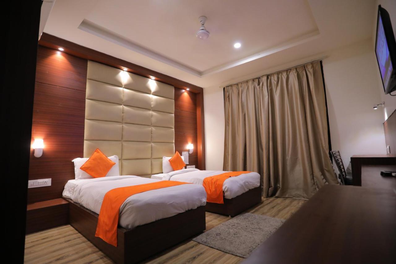 אגרה Hotel Marygold מראה חיצוני תמונה